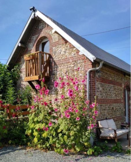 Eco-Gite La Chambre Du Vanneur Mentheville Exteriör bild
